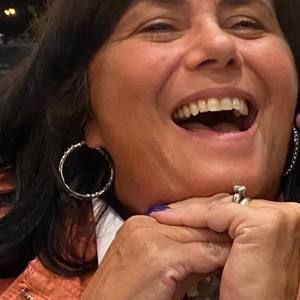 Meet your Posher, Claudia